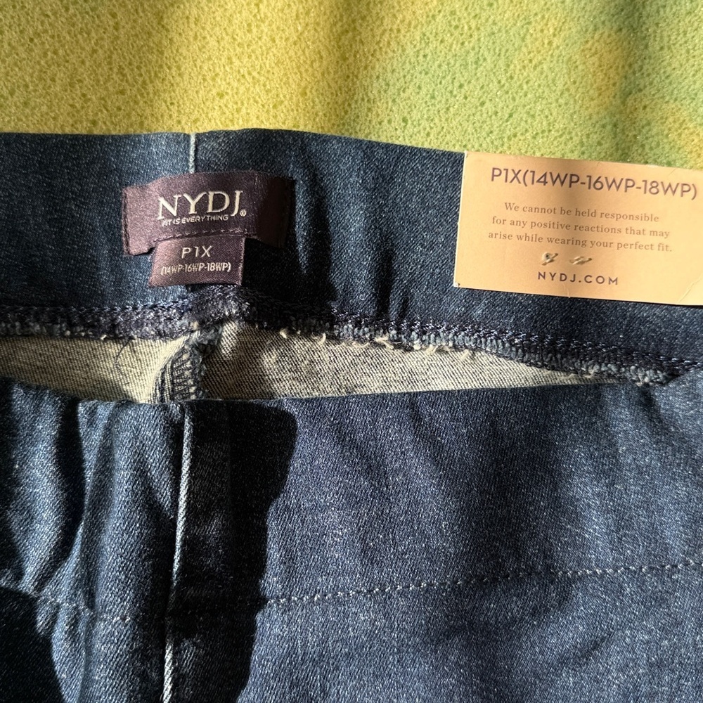 NYDJ Decker Pull On Slim Bootcut Jean Spanspring Denim Size 1X Petite NWT - Picture 7 of 12